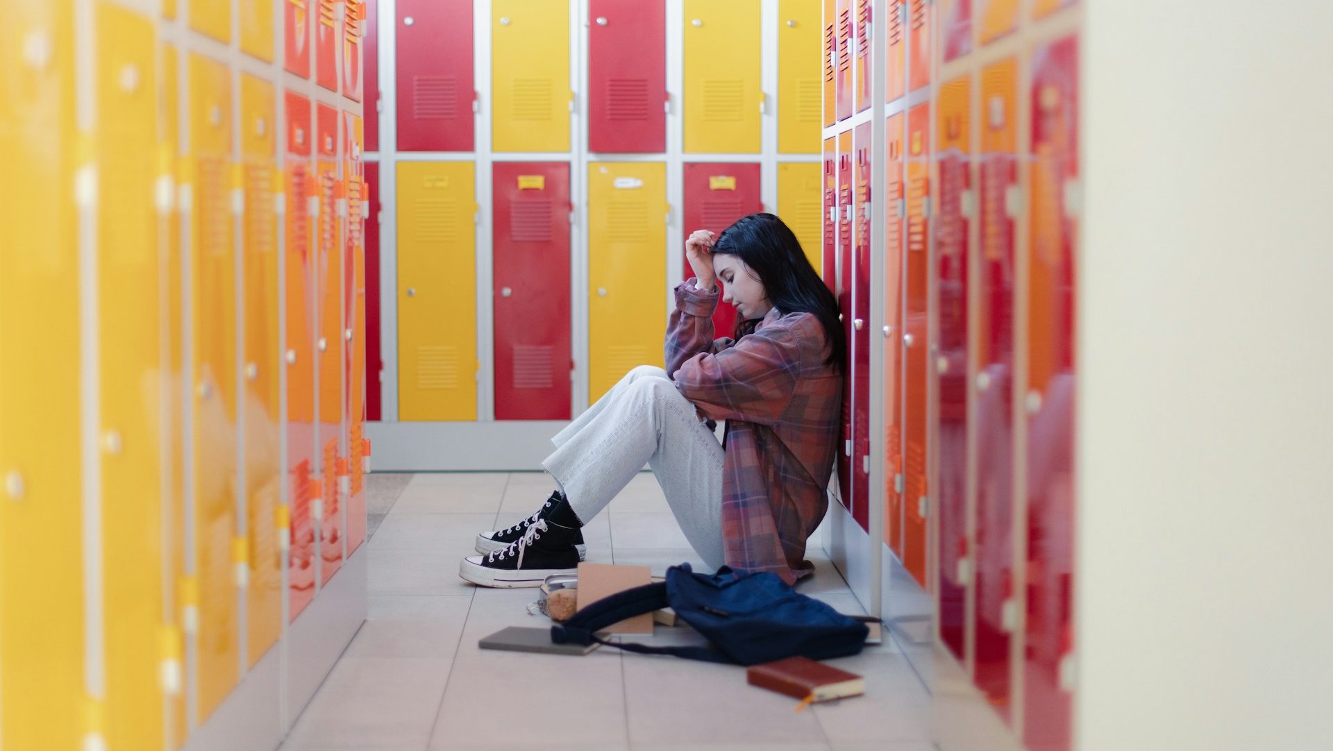 Signs of high school dropout and troubled adulthood appear as early as Grade 4