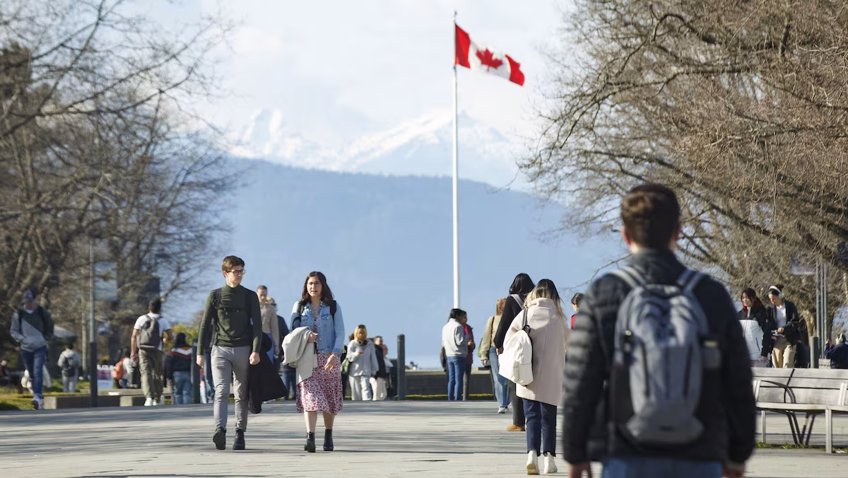 Stone Centre’s Guy Stecklov calls for a universal civic gap year for Canadian youth in Globe & Mail op-ed